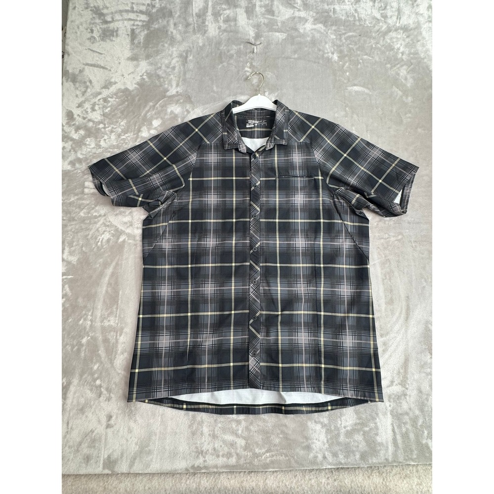 Nike Golf Tour Premium Men's XL Plaid Dri-Fit Short Sleeve Button Up Shirt